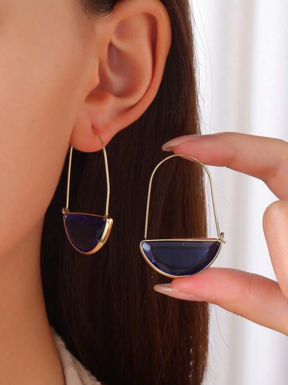 💎 Gemstone Hoop Earrings 💎 - Picture 2 of 5